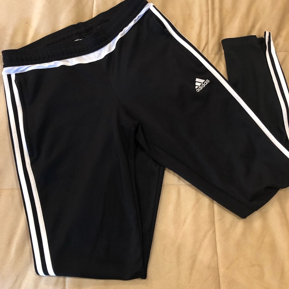 Adidas Sweat Pants Women’s size M!!